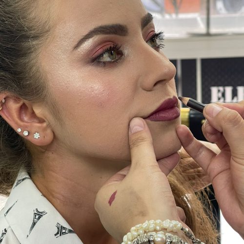 Curso-de-maquillaje-eleganza-3.jpeg